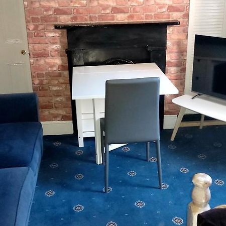 Phoenix Nights Guest House Barrow-in-Furness Buitenkant foto