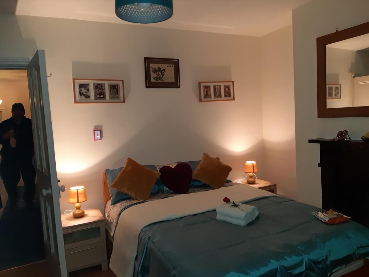 Phoenix Nights Guest House Barrow-in-Furness Buitenkant foto
