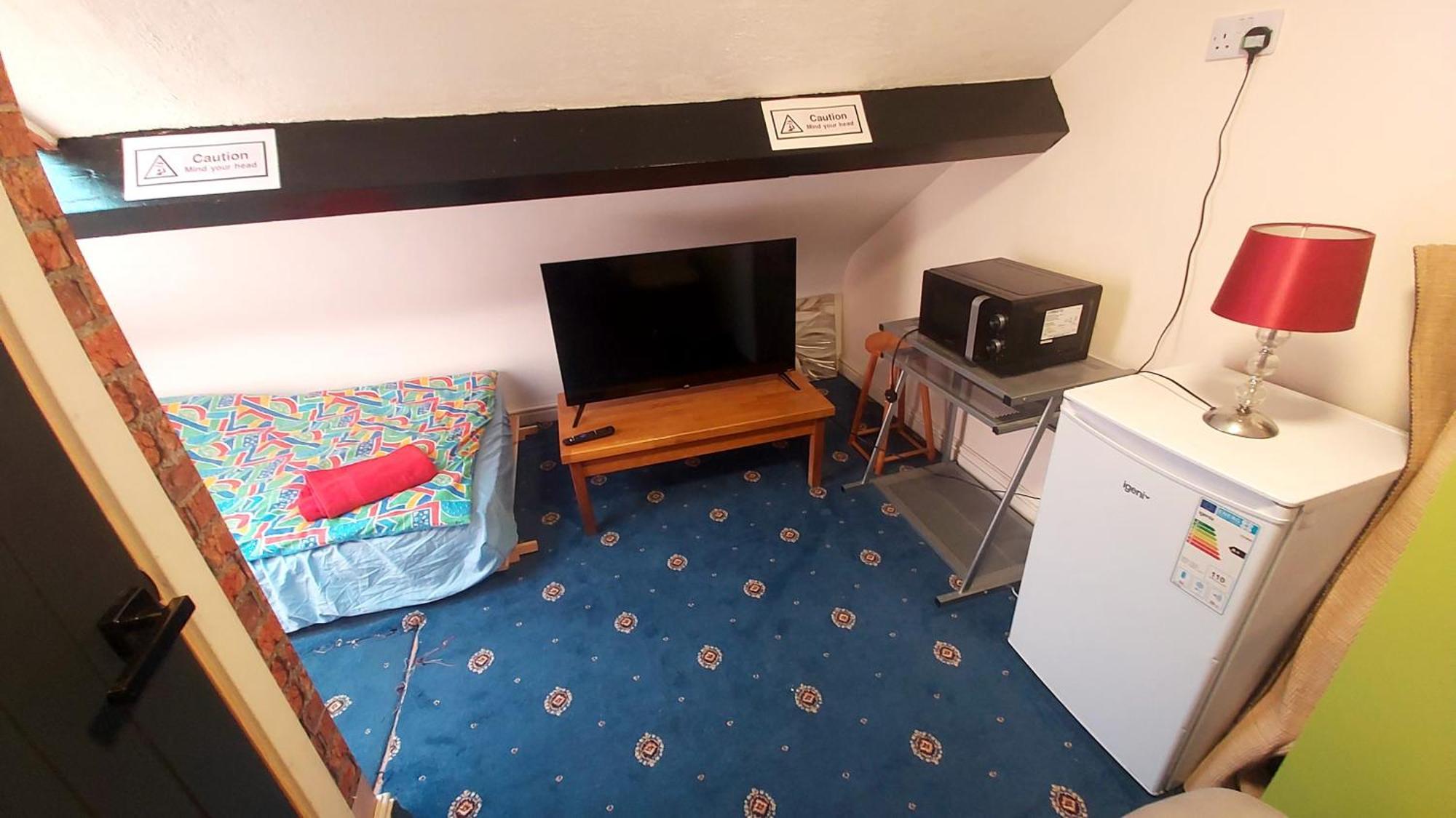 Phoenix Nights Guest House Barrow-in-Furness Buitenkant foto
