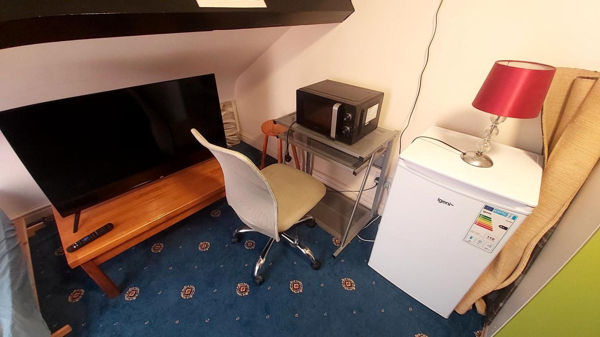 Phoenix Nights Guest House Barrow-in-Furness Buitenkant foto